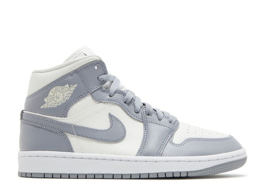  Wmns Air Jordan 1 Mid 'Stealth'
