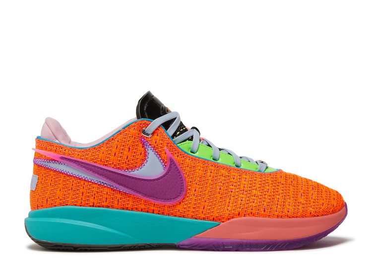 Nike LeBron 20 'Chosen 1'