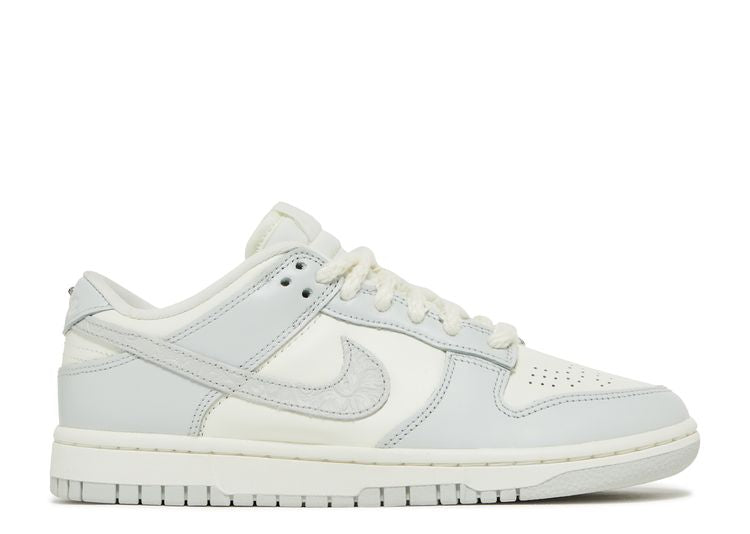 Nike Wmns Dunk Low 'Needlework'