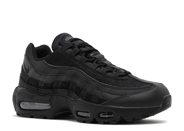 Nike Air Max 95 Essential 'Triple Black'