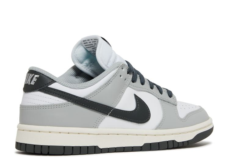 Nike Wmns Dunk Low 'Light Smoke Grey'