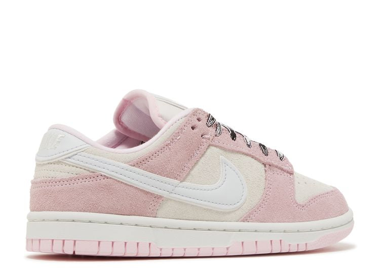 Nike Wmns Dunk Low LX 'Pink Foam'