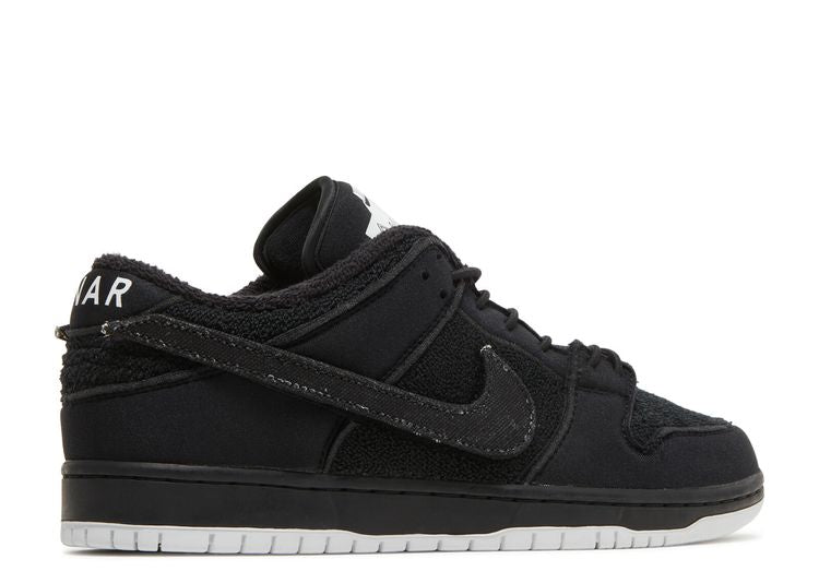 Nike Gnarhunters X Dunk Low SB 'Black'