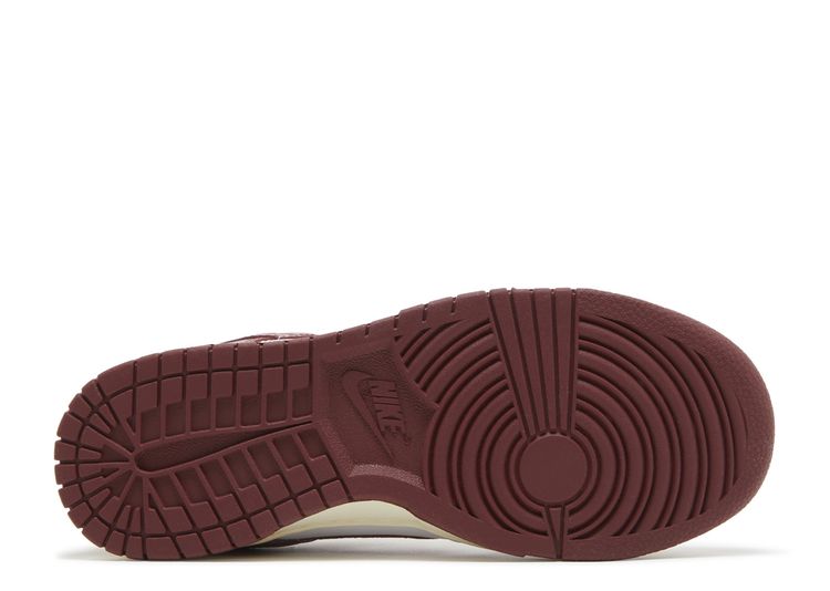 Nike Wmns Dunk Low Premium 'Vintage Red'