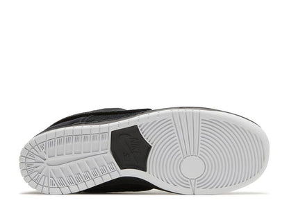 Nike Gnarhunters X Dunk Low SB 'Black'