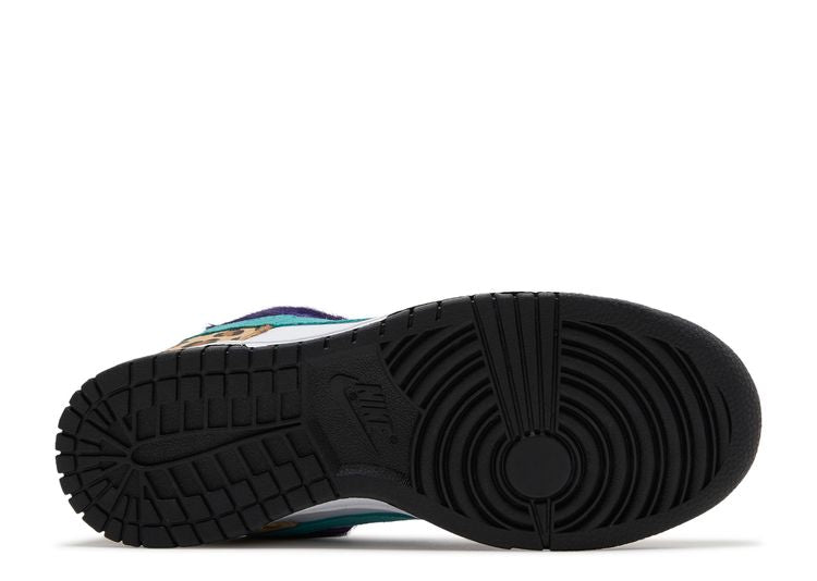 Nike Wmns Dunk Low SE 'Safari Mix'