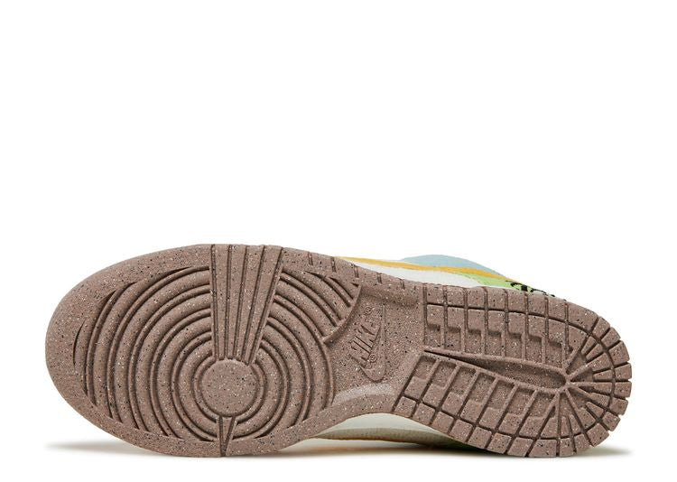 Nike Wmns Dunk Low SE 'Sun Club'